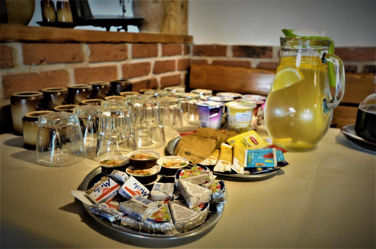 Restauracia Penzion Na Mlyne Стара-Тура Екстер'єр фото