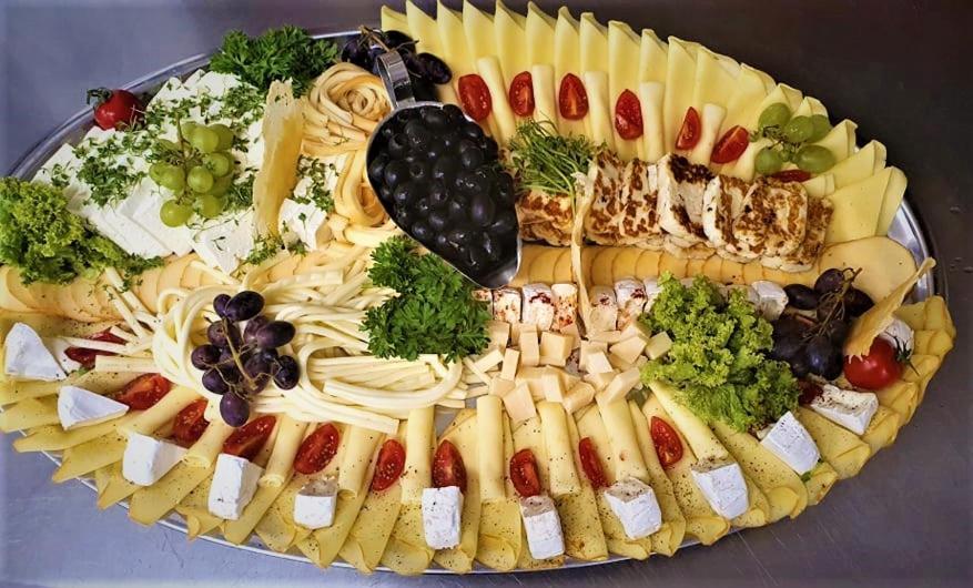 Restauracia Penzion Na Mlyne Стара-Тура Екстер'єр фото
