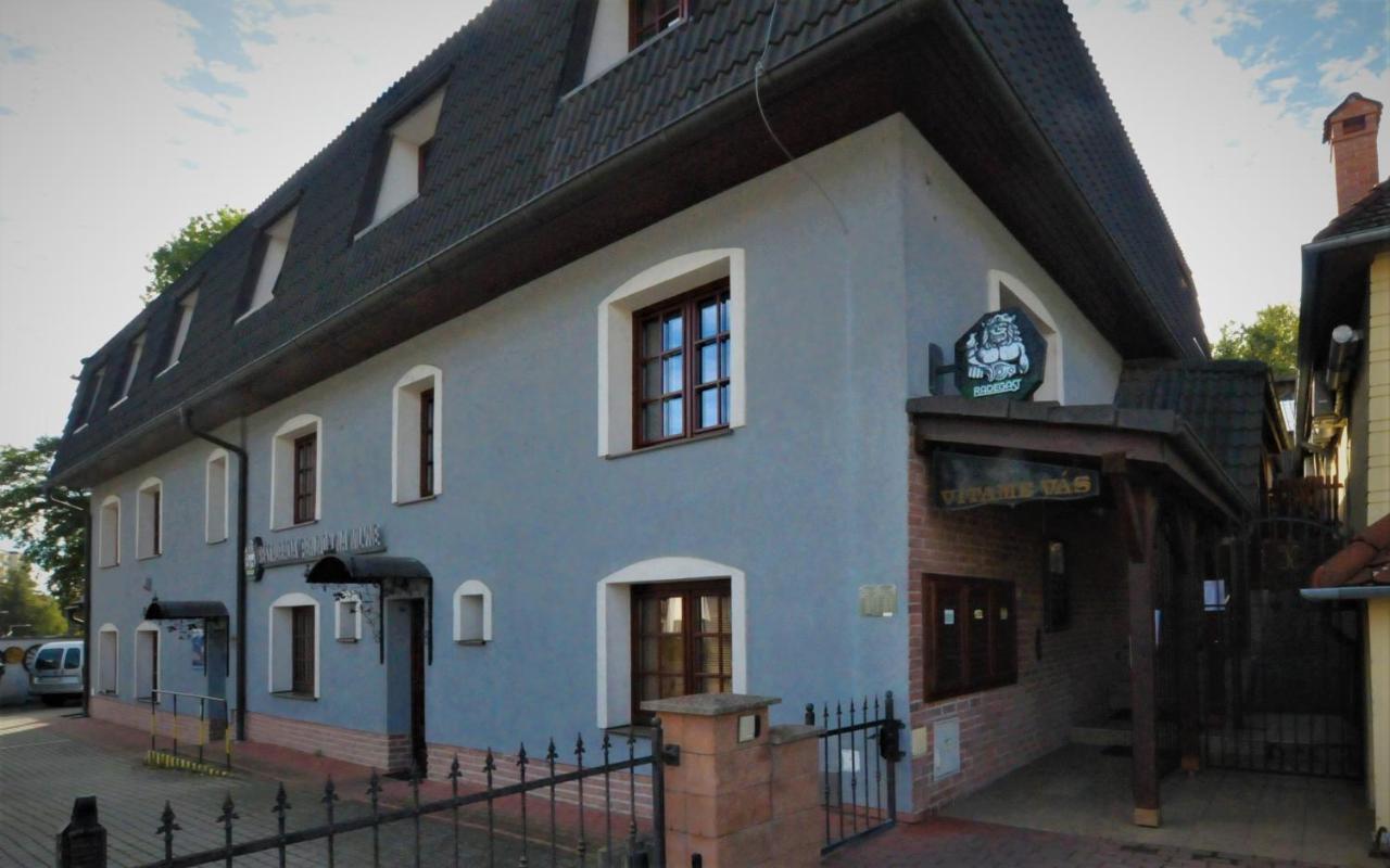 Restauracia Penzion Na Mlyne Стара-Тура Екстер'єр фото